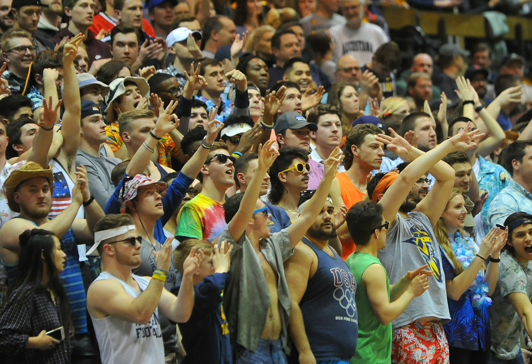 Augustana vs Wheaton in sectional semifinal